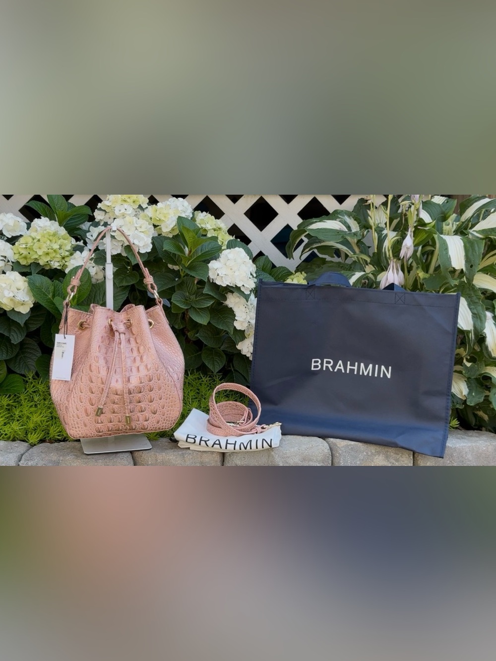 Brahmin Melinda Croc Embossed Rose Gold Melbourne Bucket Shoulder Crossbody Bag - Picture 3 of 12